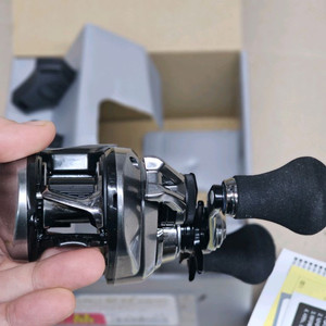 시마노 염월프리미엄 151PG 좌핸들 새상품