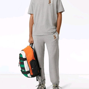 버버리 HESFORD 반팔티 새상품(S사이즈)