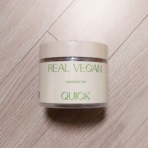 클라뷰 리얼 비건 퀵 클렌징 패드 이미지