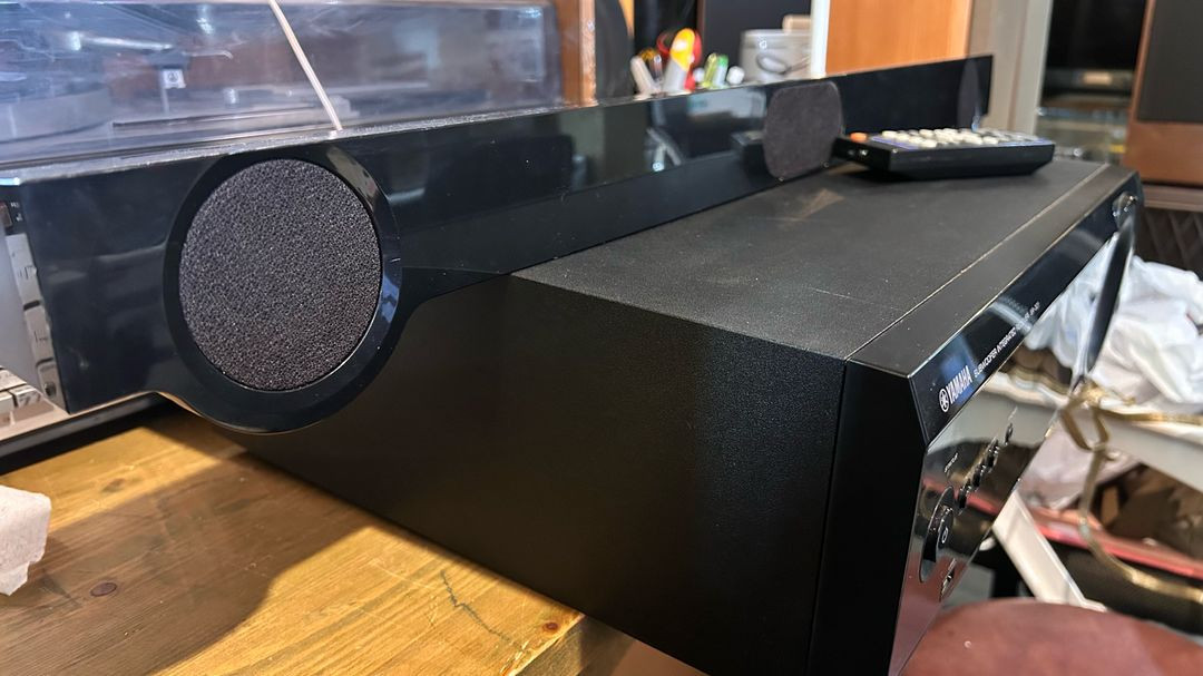 야마하 SR-301 서브우퍼 일체형 리시버와 스피커바 세트 이미지