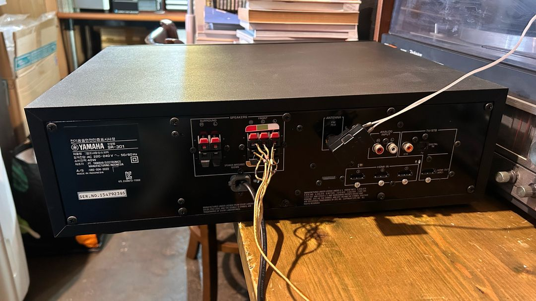 야마하 SR-301 서브우퍼 일체형 리시버와 스피커바 세트 이미지