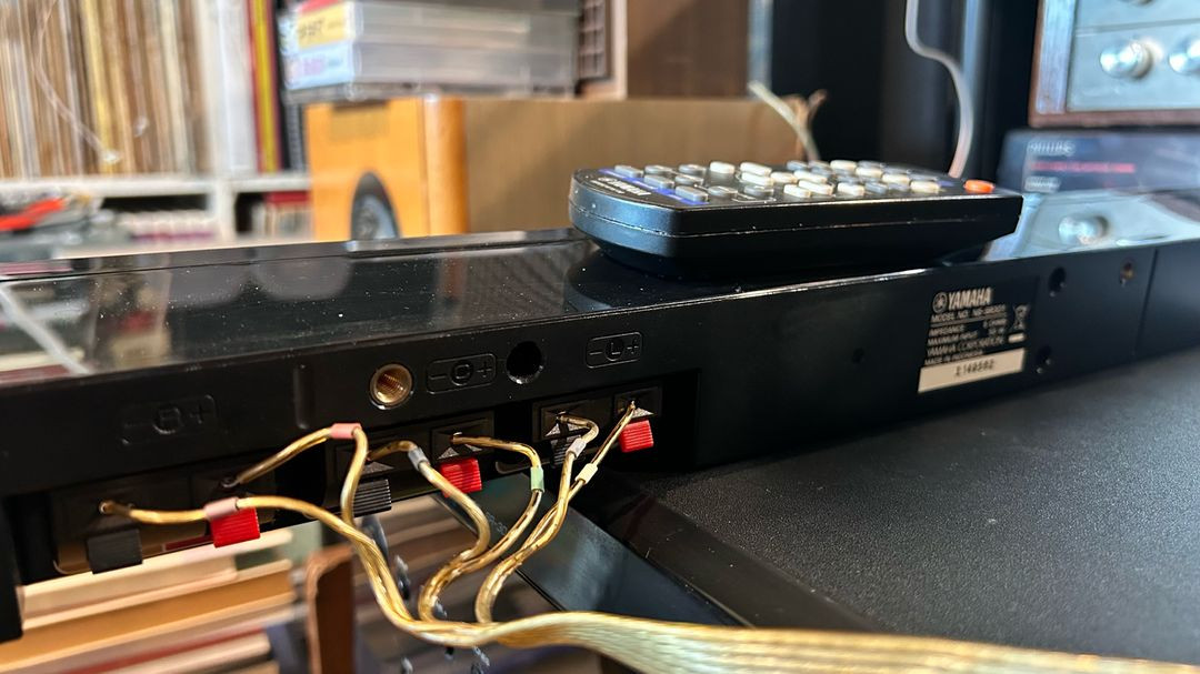 야마하 SR-301 서브우퍼 일체형 리시버와 스피커바 세트 이미지