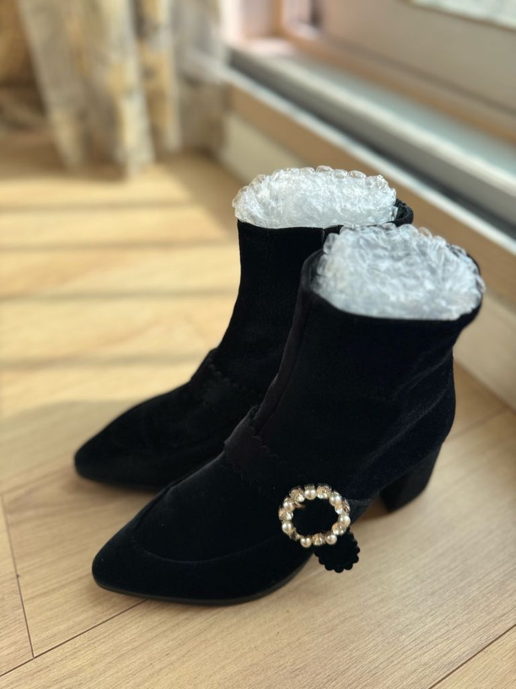 벨벳 앵글부츠(225-230)구매가 99,000--1