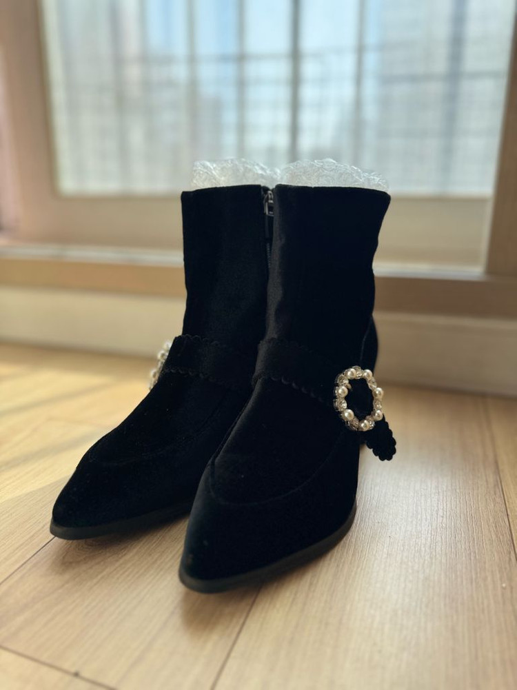 벨벳 앵글부츠(225-230)구매가 99,000--2