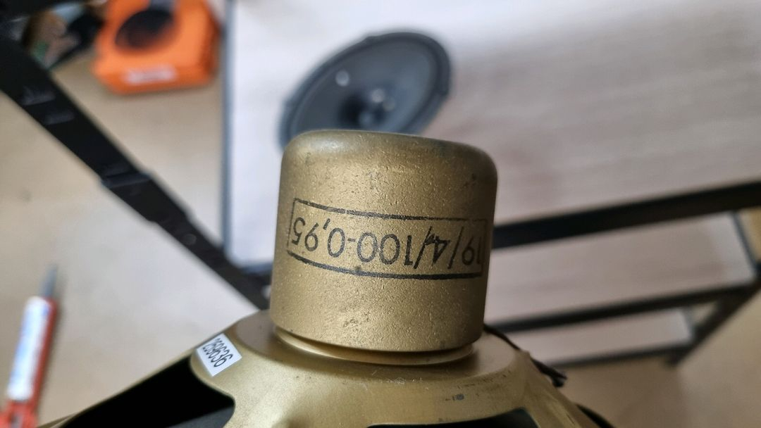 독일 그룬딕 미드 풀레인지 스피커 팝니다--3