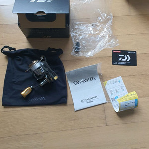 21루비아스 에어리티 1000s-p (네고불가) 볼락 아징