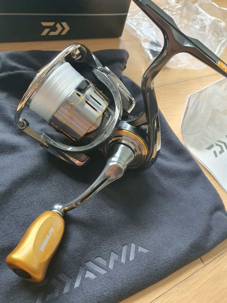 21루비아스 에어리티 1000s-p (네고불가) 볼락 아징--1