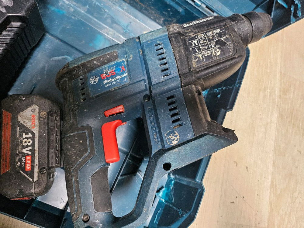 보쉬 충전 로타리 앙카 해머 뿌레카 파쇄 드릴 세트 이미지