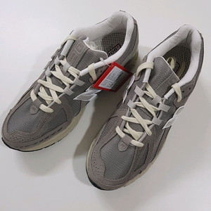 (택포) 뉴발란스 1906R 차콜 그레이 / 275 / 미실착 새상품