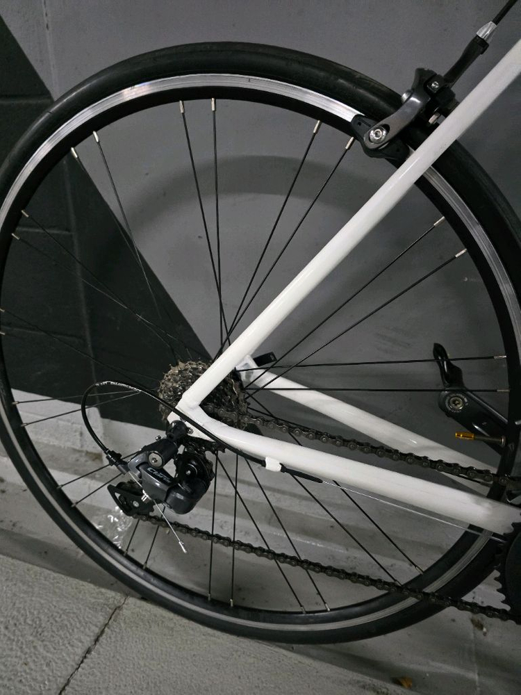 메리다 스컬트라100 화이트크림 로드자전거 판매합니다--4