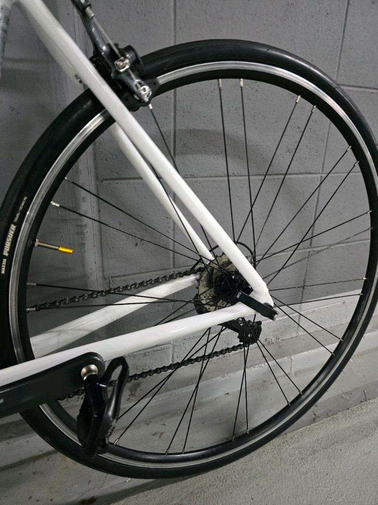 메리다 스컬트라100 화이트크림 로드자전거 판매합니다--7