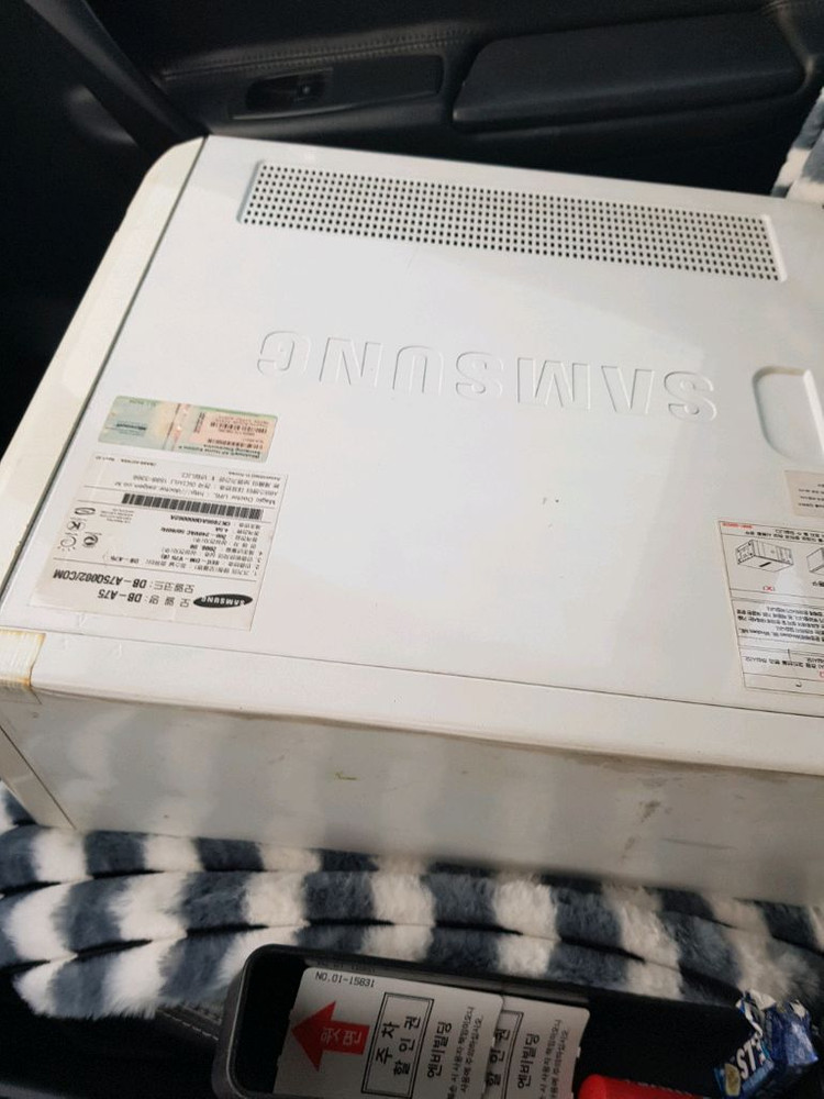 컴퓨터 2대 + 부품들 일괄 싸게 판매해요--1