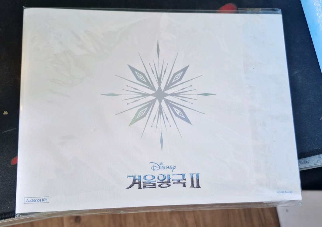 비스트킹덤 겨울왕국 프로즌 엘사 피규어 미개봉+cgv 특전--2