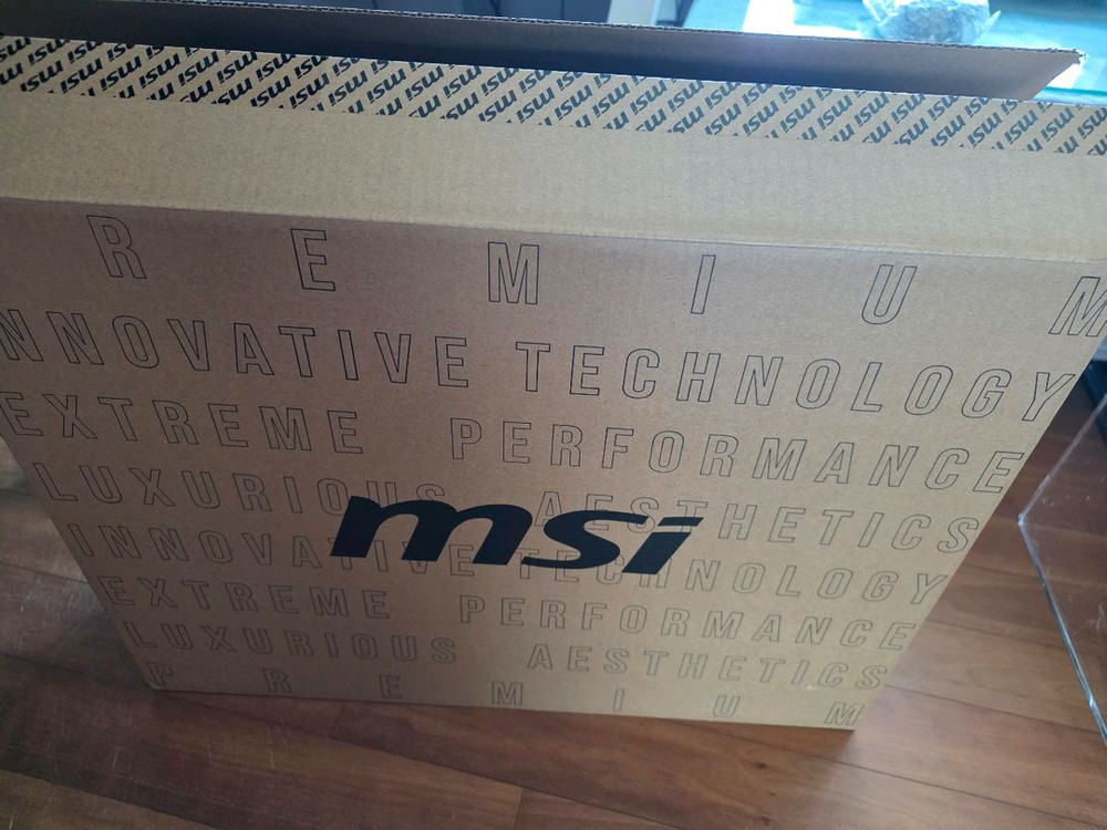 MSI 크로스헤어 18인치 라이젠9 rtx5070--6