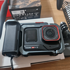 인스타360 에이스프로2 스냅샷키트 + 악세사리 다수 256g