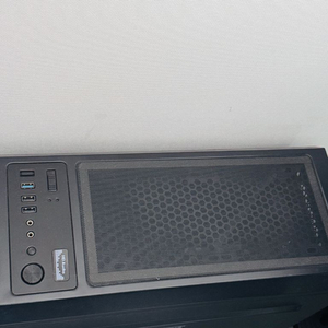 가성비 게이밍 PC 본체 이미지