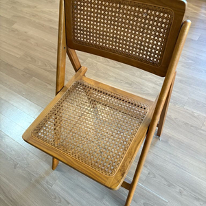 자라홈 접이식 라탄 체어 이미지