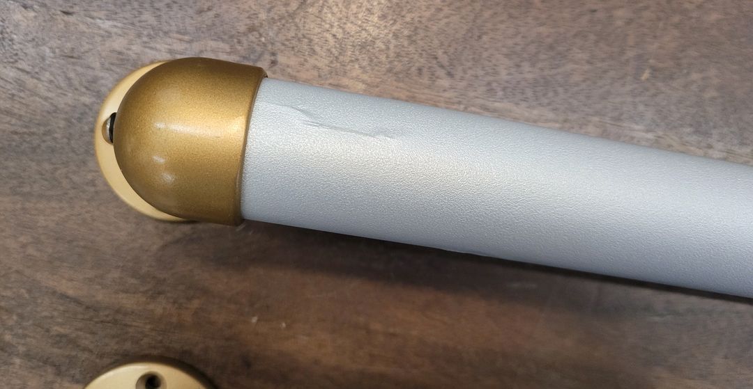 안전 손잡이. 안전 바 2개 (어르신 화장실. 현관벽 부착용)--1