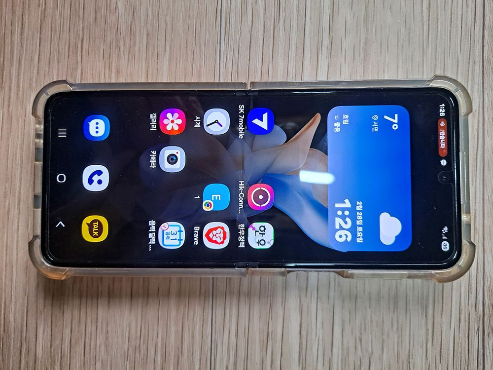 갤럭시 Z플립4 256GB 이미지