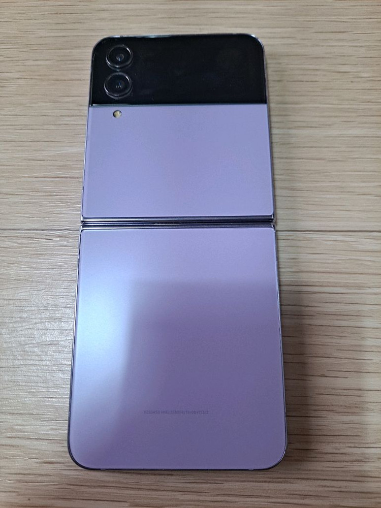 갤럭시 Z플립4 256GB 이미지