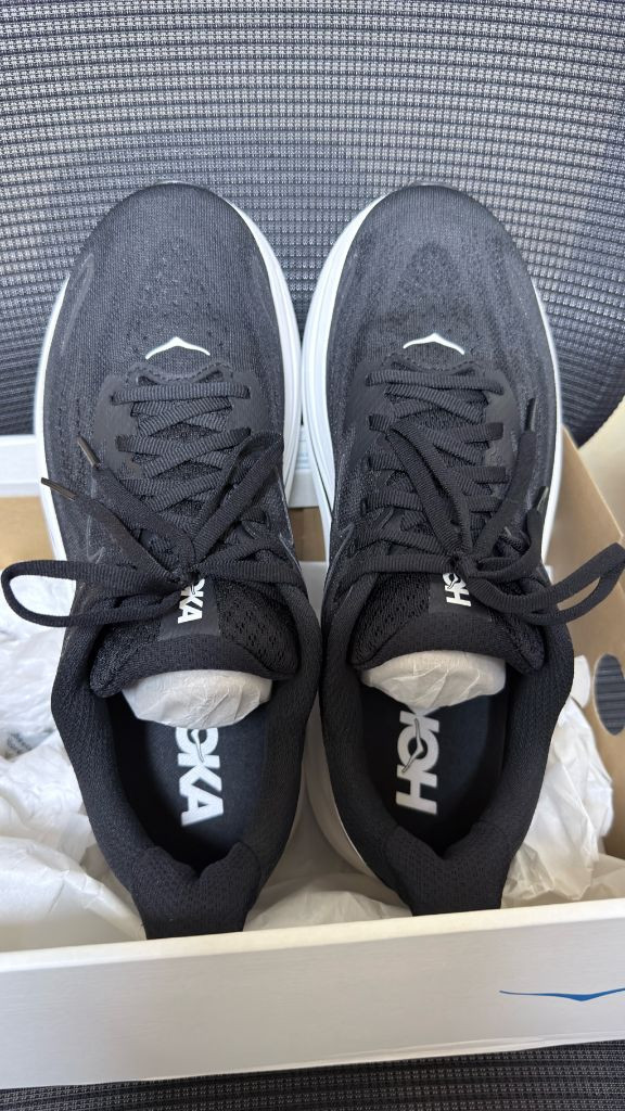 호카 클리프톤 10 와이드 검흰 270--1