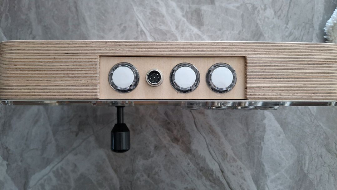 아이디얼리 아틀리에 바이올렛 조이스틱--1