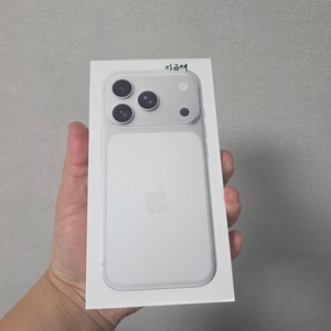 아이폰17프로 실버 256기가 미개봉 새상품 팝니다.