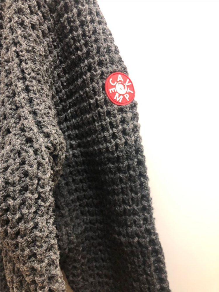 카브엠트 루즈 와플 니트 이미지