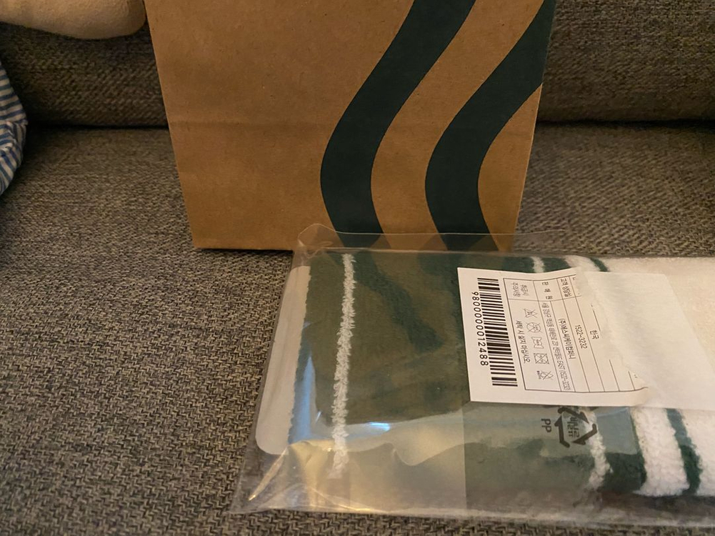 라코스테 스타벅스 콜라보 밴드--1