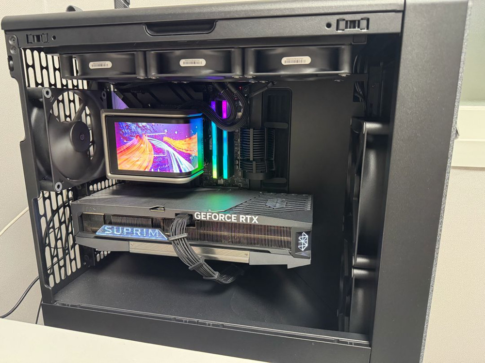 9950x3d x870e hero 32gb 2tb 5090슈프림--0