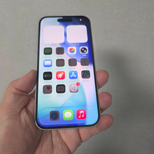 아이폰16 화이트 256기가 SS급 팝니다