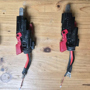 다이슨 무선 진공 청소기용 트리거(V10)