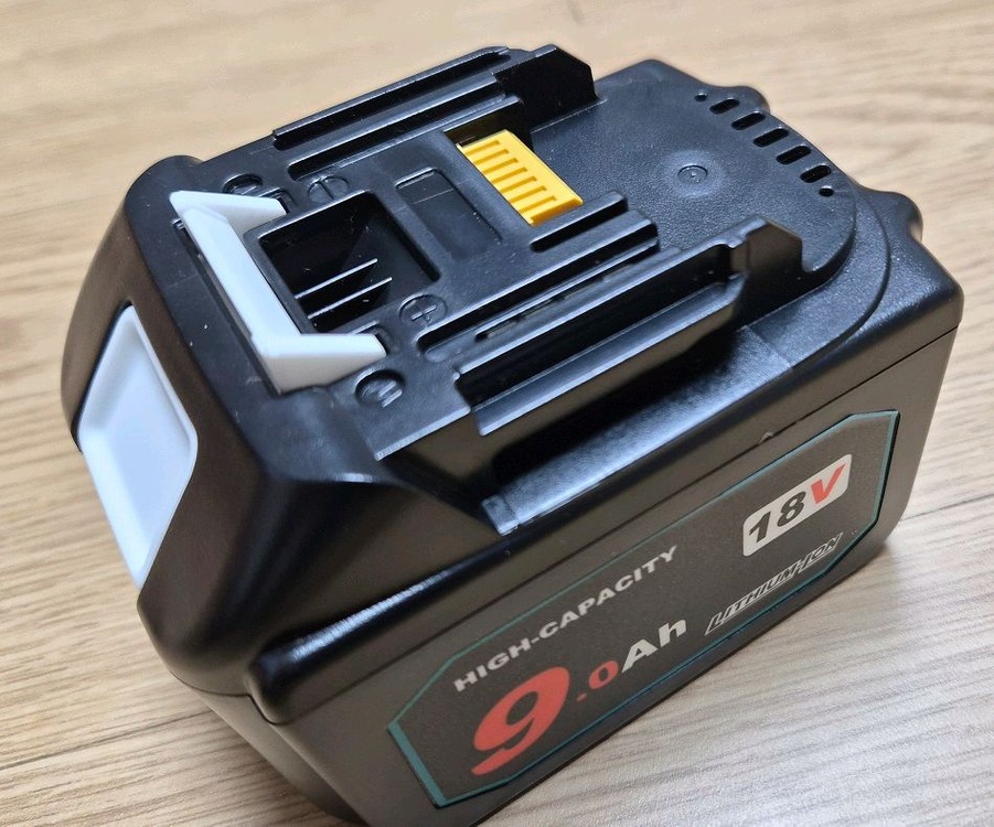 마끼다 호환 충전기[DC18RC]와 호환 배터리[18V 9A]-개별판매--1