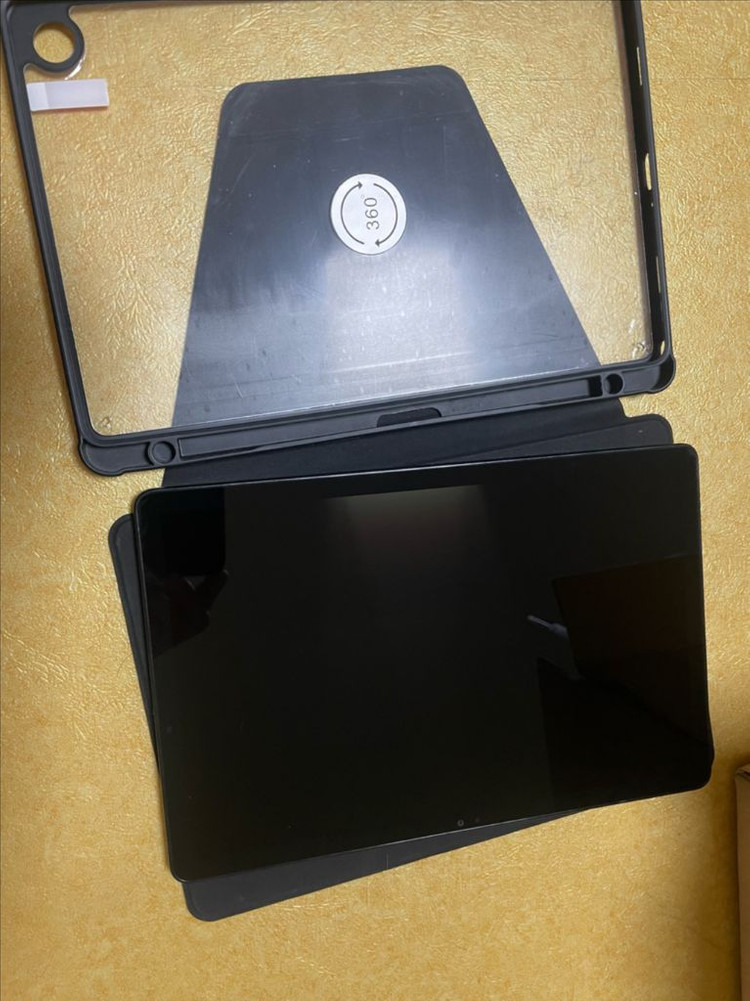 갤럭시탭A9플러스 5G 64기가그래파이트 개봉만한 새제품 판매합니다.--2