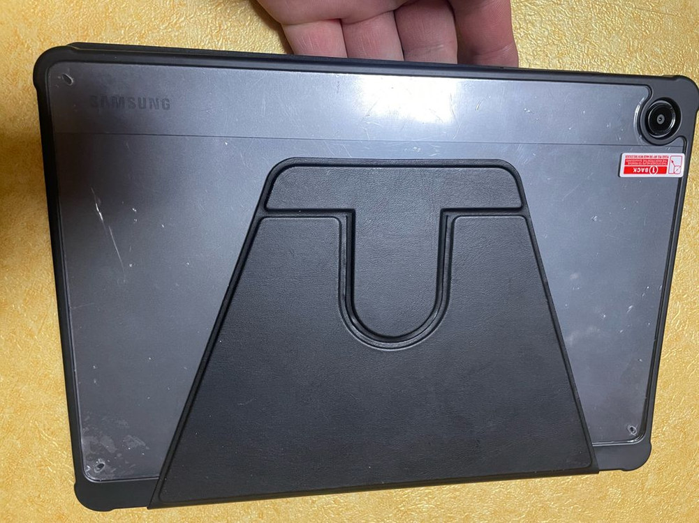 갤럭시탭A9플러스 5G 64기가그래파이트 개봉만한 새제품 판매합니다.--3