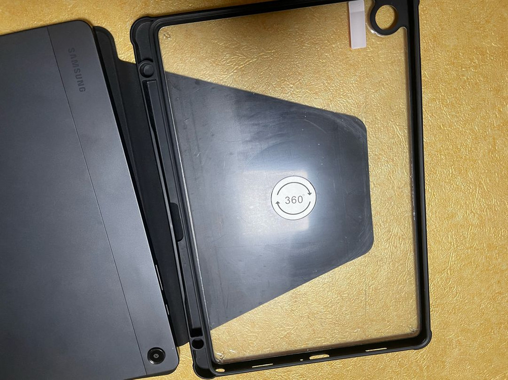 갤럭시탭A9플러스 5G 64기가그래파이트 개봉만한 새제품 판매합니다.--4