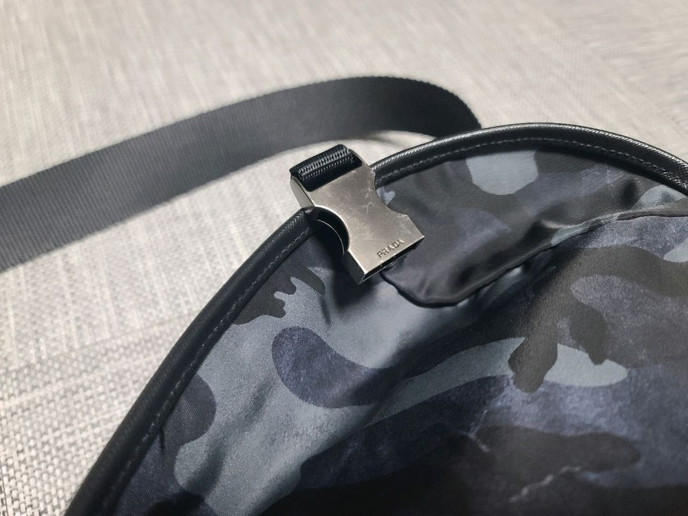 프라다 바이커백 미디엄 2vh994 크로스백 바이크백 메신저백 카모플라쥬--3