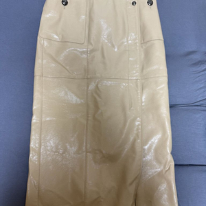 오브제 레더 스커트 베이지