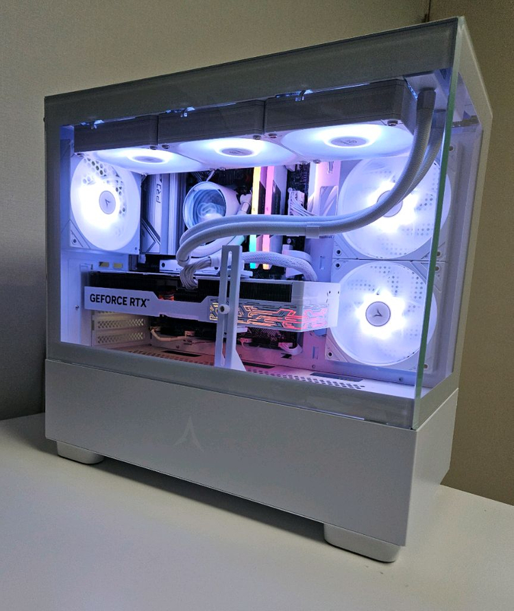 9800X3D RTX5080 화이트 고사양 데스크탑--2