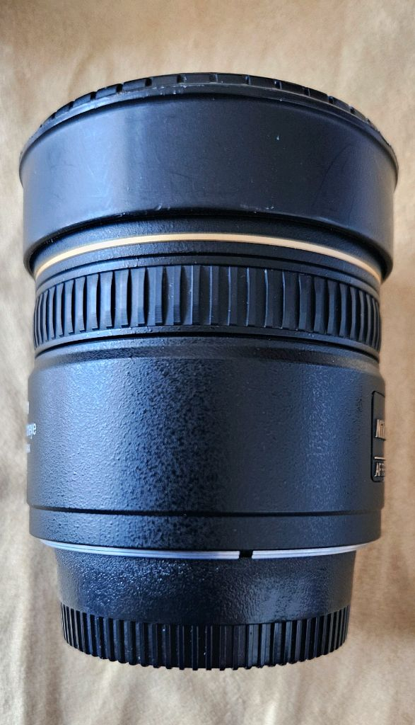 니콘 10.5 f2.8 어안렌즈(직거래상품)--1