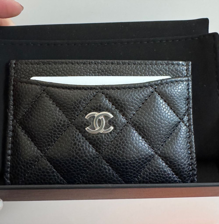 샤넬 카드홀더 캐비어 은장 판매합니다.--2