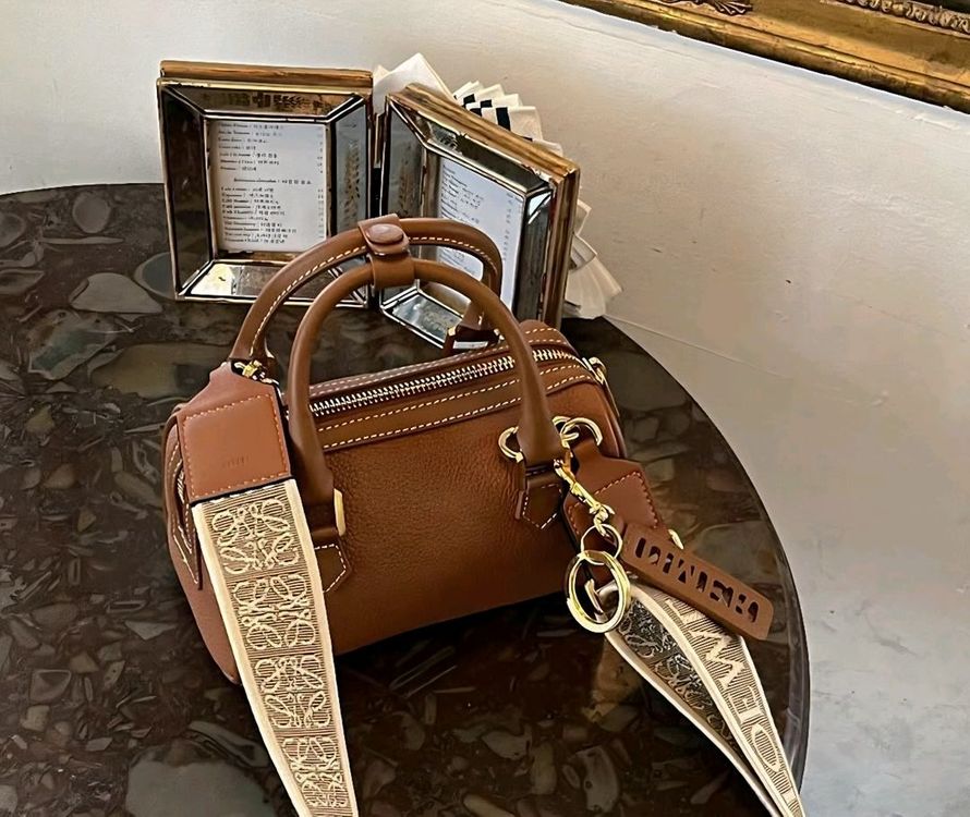 유메르 메르레브 미니 앙쥬 백 가방 + 키링 + 크기비교 사진 추가 ( 배송온 그대로 , 완전 새 것 )--3