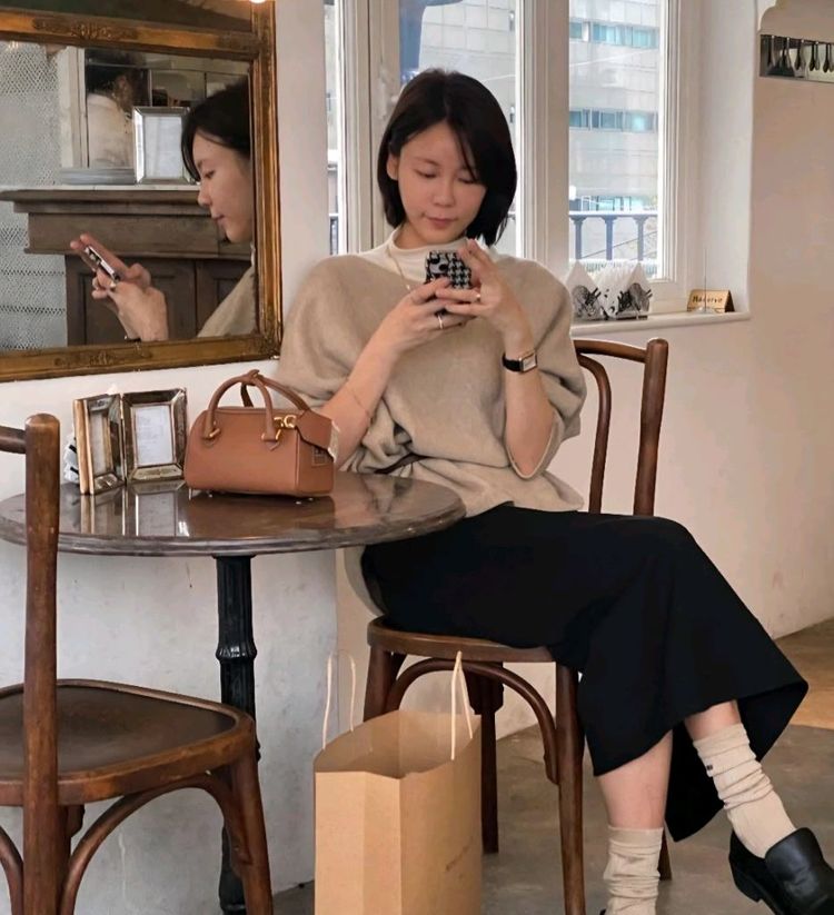 유메르 메르레브 미니 앙쥬 백 가방 + 키링 + 크기비교 사진 추가 ( 배송온 그대로 , 완전 새 것 )--4