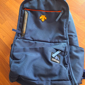 데상트 책가방 백팩