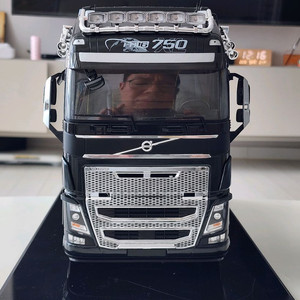 1:18 프리미엄클래식 볼보 FH 4X2 트럭 트레일러 다이캐스트 이미지