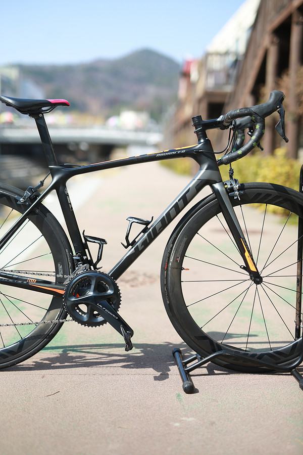 *가격인하*18년 자이언트 TCR 어드밴스1 KOM M *카본휠셋*--4