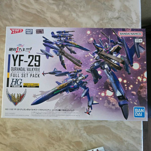 HG YF-29 마크로스 듀란달 발키리(맥시밀리언 지너스기)