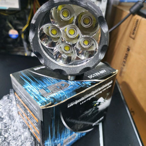 전기(퀵보드)자전거 및 스쿠터 LED 안개등 (신품)판매합니다.