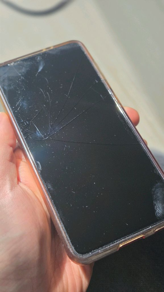 갤릭시s21 파손폰--1