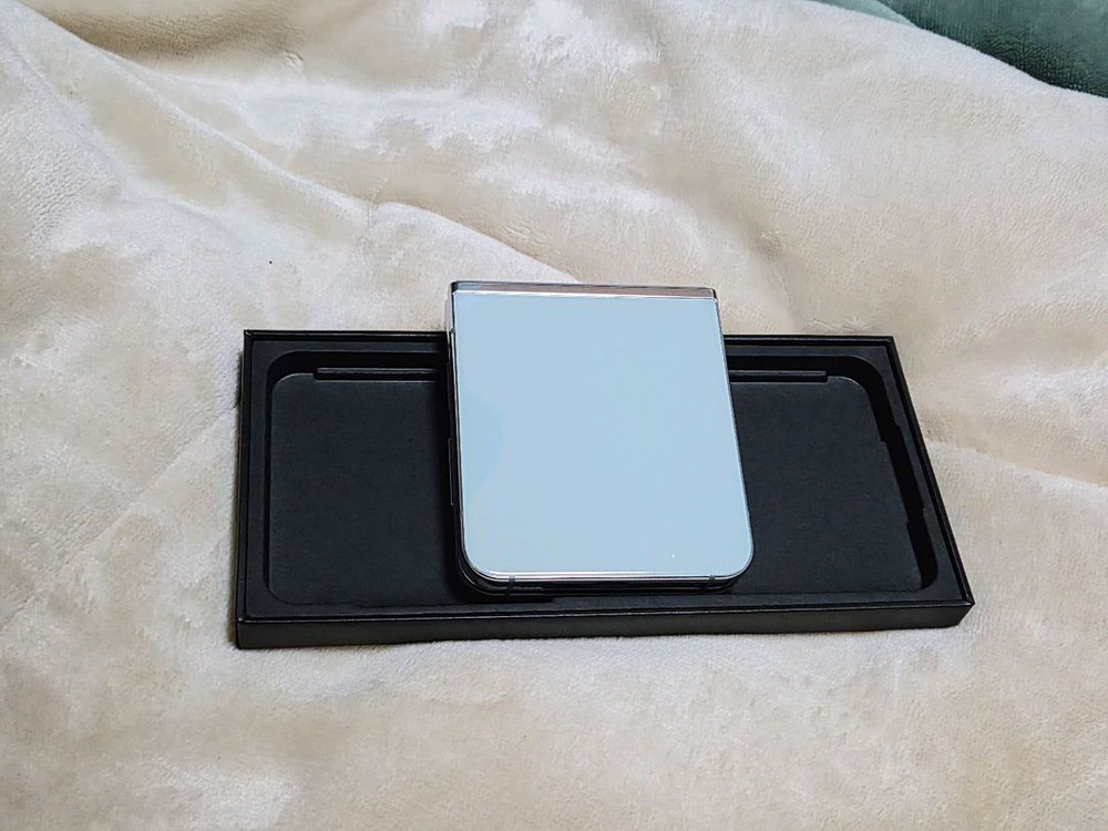 갤럭시 플립 Z5 512GB 민트색상 판매 이미지